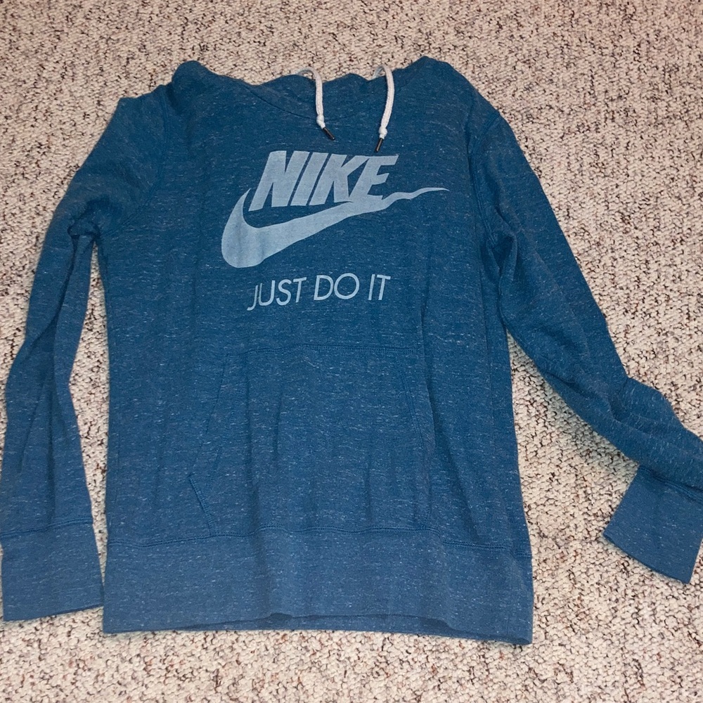 LIKE NEW…..Nike Heathered Blue Hoodie